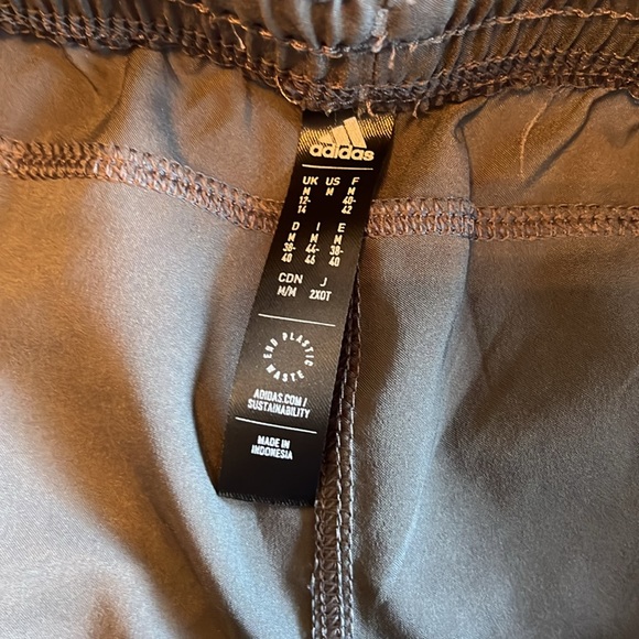 Adidas Aeroready Running Shorts Size Medium - Picture 4 of 5